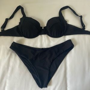 Vetchy bikini black. Large bottoms, DD medium top